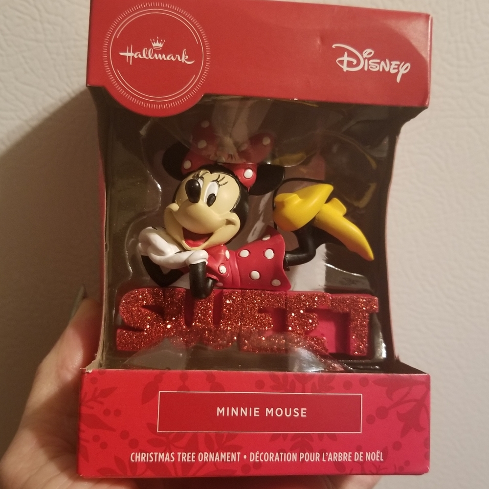MINNIE MOUSE CHRISTMAS ORNAMENT